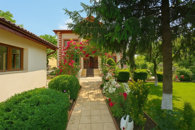 Snagov, vila de exceptie, eleganta, rafinament si durabilitate