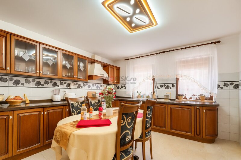 Snagov, vila de exceptie, eleganta, rafinament si durabilitate