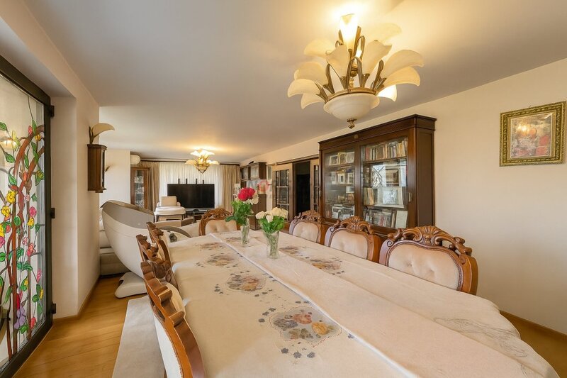 Snagov, vila de exceptie, eleganta, rafinament si durabilitate